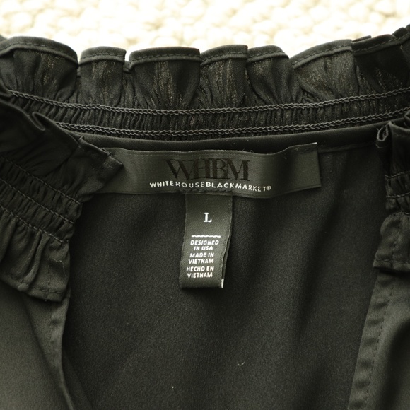 Cute Black Top with Ruffled Collar - L - Picture 3 of 6